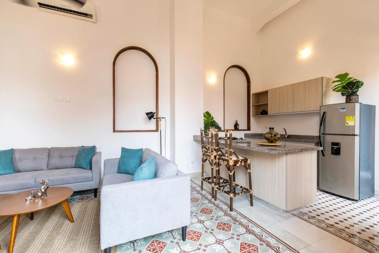Two-Bedroom Apartment,1403841647:JPEG