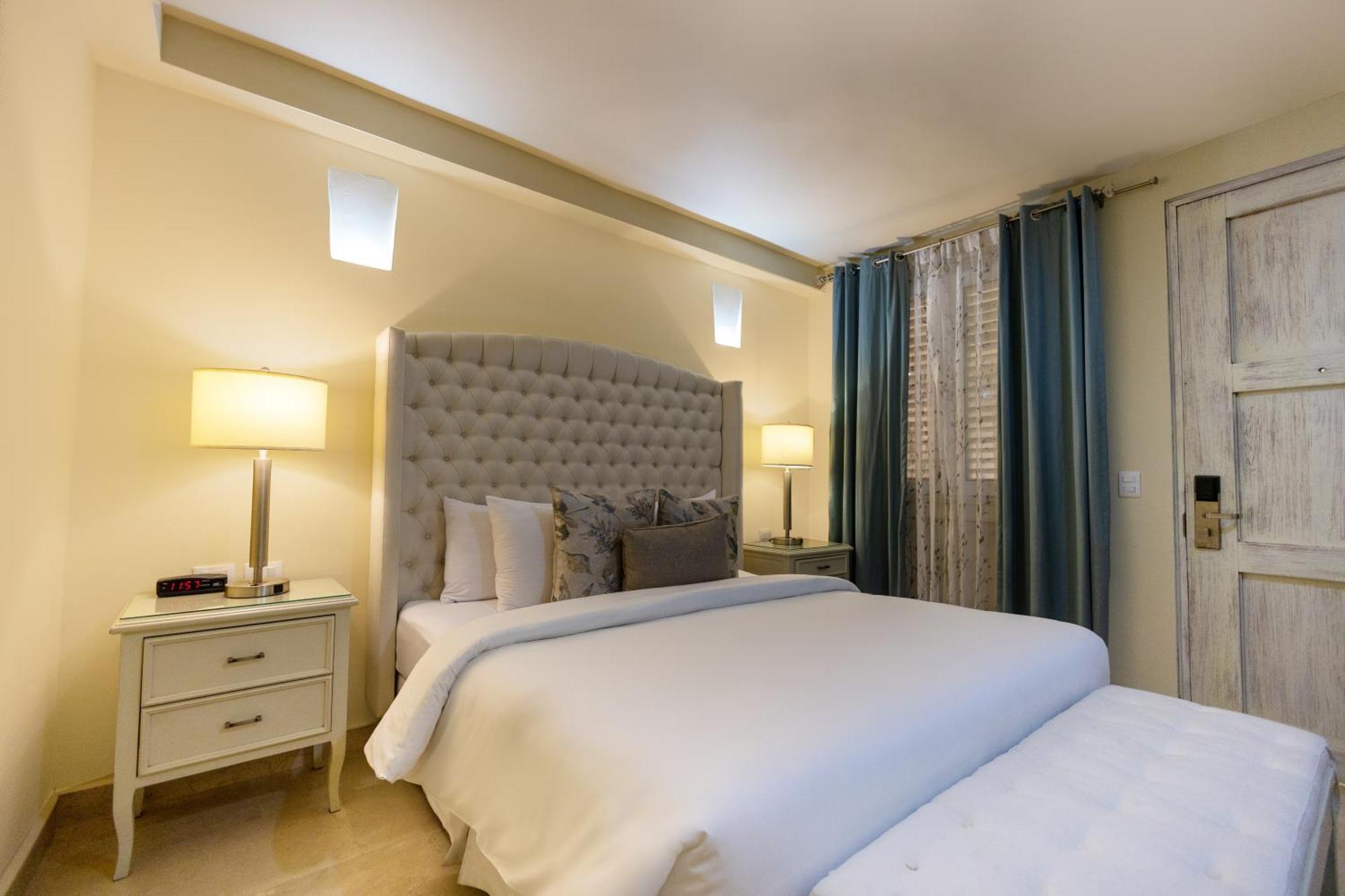Classic Room,1253425576:JPEG