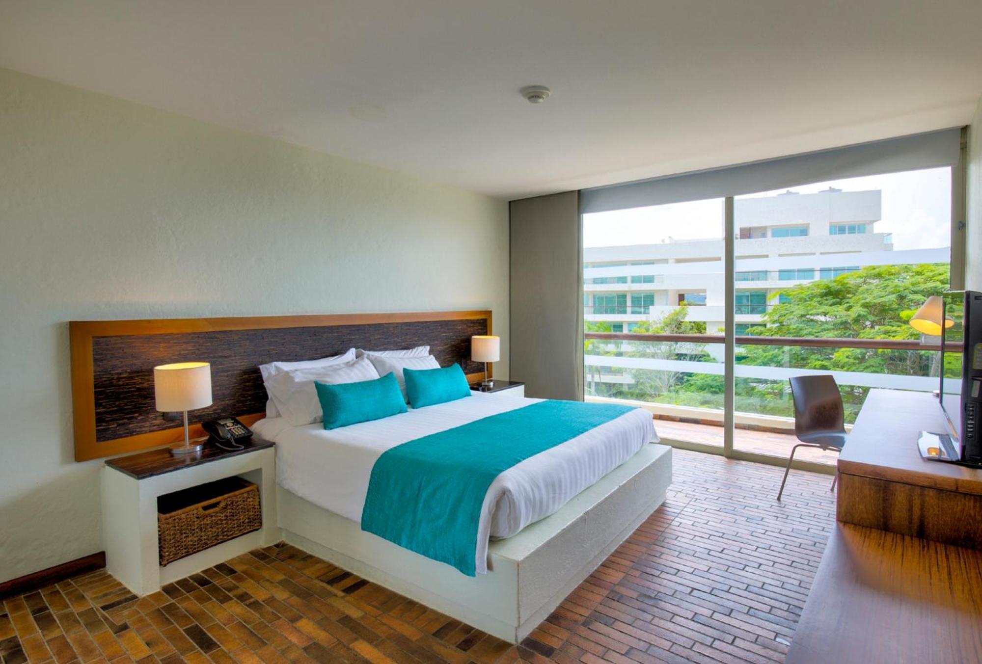 Junior Suite,1441795336:JPEG