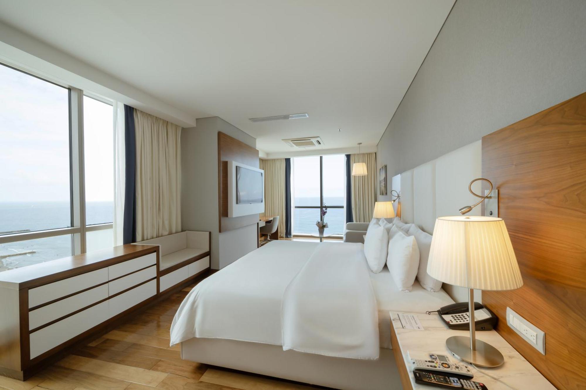 King Suite Ocean View,1699031770:JPEG