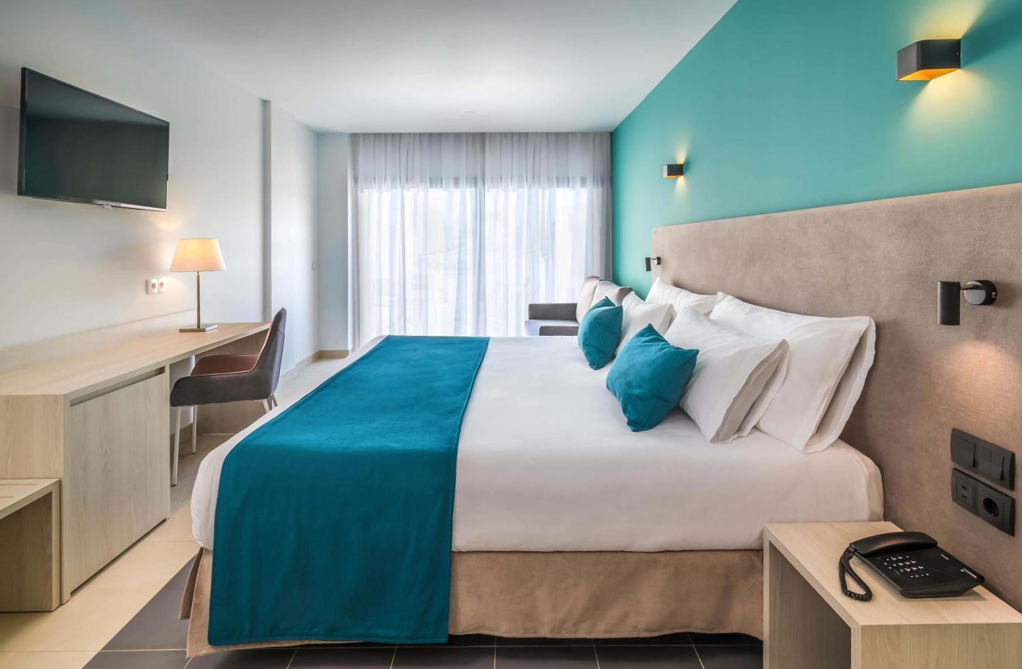 Basic Triple Room